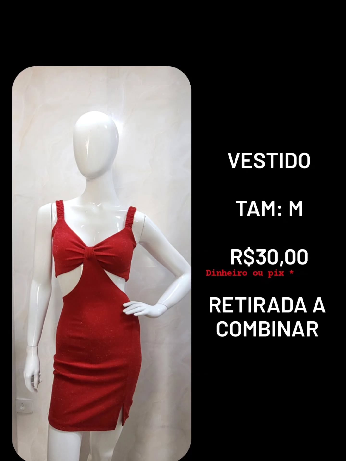 Foto da peça Vestido vermelho com recortes